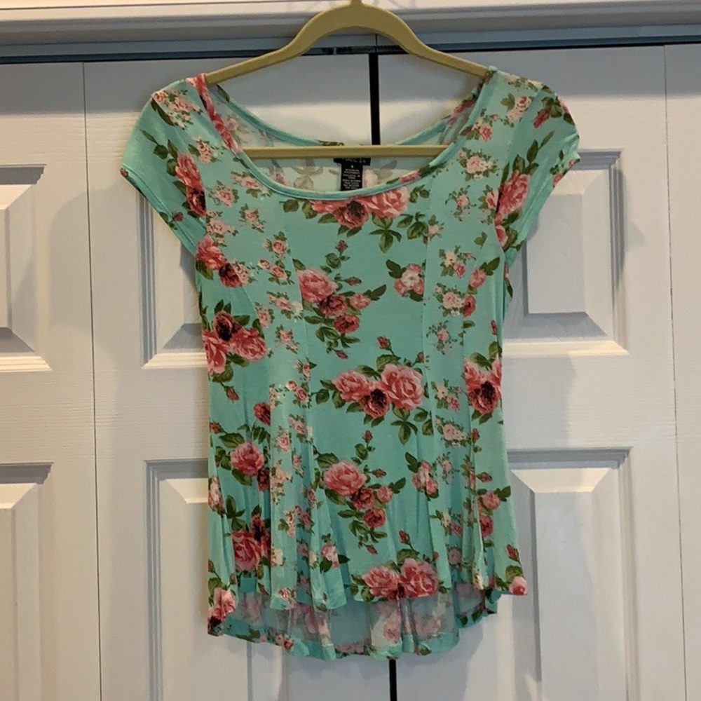 Floral top